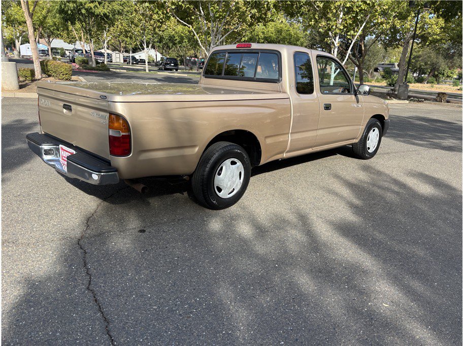 Used 1998 Toyota Tacoma 2WD Xtracab w/ SR5 Pkg image 6