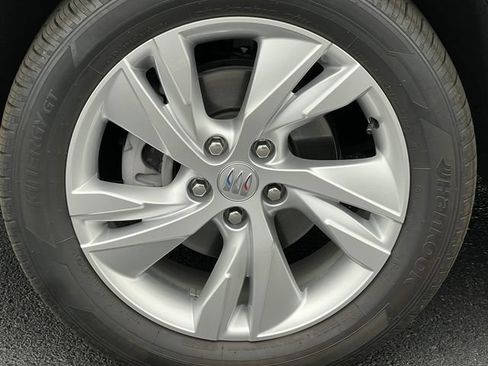 Used 2024 Buick Encore GX Preferred w/ Comfort Package AWD/4WD image 14