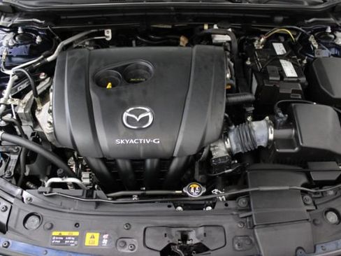Used 2020 MAZDA MAZDA3 Sedan FWD image 24