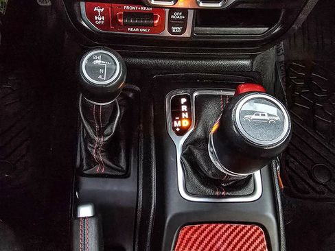 Used 2021 Jeep Gladiator Rubicon image 21