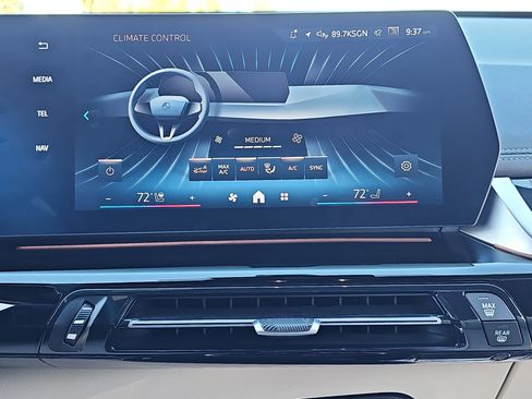 Used 2025 BMW X1 xDrive28i w/ Technology Package image 24