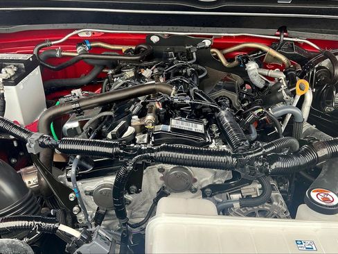 Used 2025 Toyota Tacoma Limited image 13