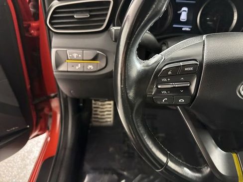 Used 2020 Hyundai Veloster Turbo R-Spec image 12