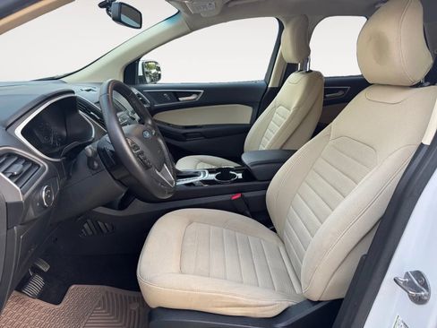 Used 2018 Ford Edge SEL FWD image 9