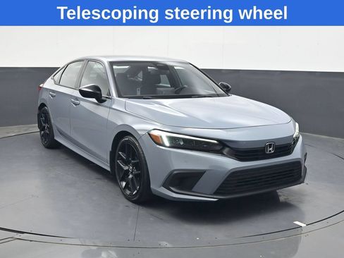 Used 2023 Honda Civic Sport image 2