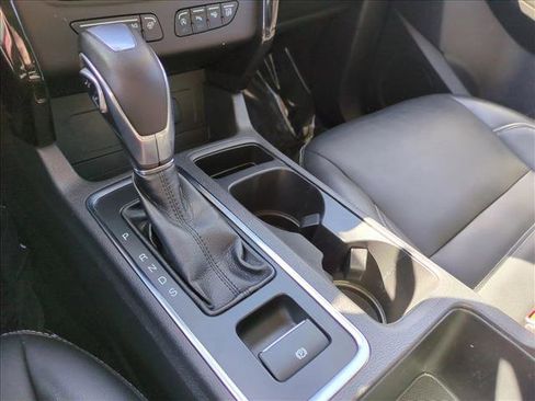 Used 2019 Ford Escape Titanium image 12