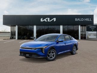 New 2025 Kia K4 LXS image 1