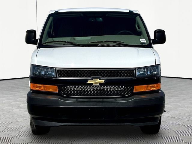 New 2026 Chevrolet Express 2500 RWD image 2