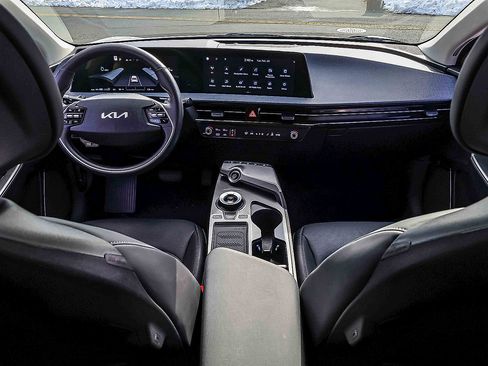 Certified 2024 Kia EV6 Wind w/ Wind Technology Package image 20