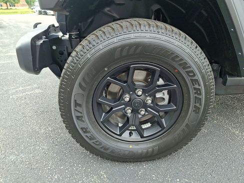 Used 2026 Jeep Wrangler Unlimited Sport AWD/4WD image 29