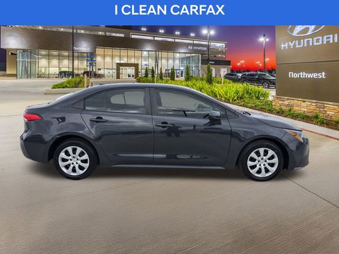 Used 2023 Toyota Corolla LE image 6