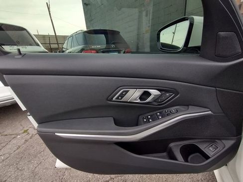 Used 2021 BMW 330i Sedan w/ Driving Assistance Package image 28