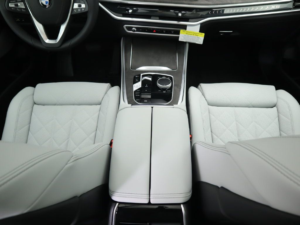 Certified 2026 BMW X5 sDrive40i w/ Climate Comfort Package RWD image 18
