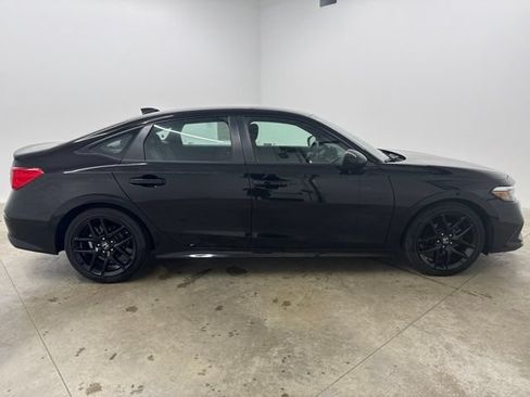 Used 2023 Honda Civic Sport image 5