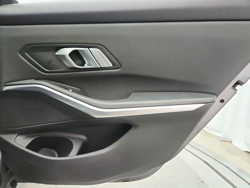 Used 2019 BMW 330i xDrive Sedan AWD/4WD image 31