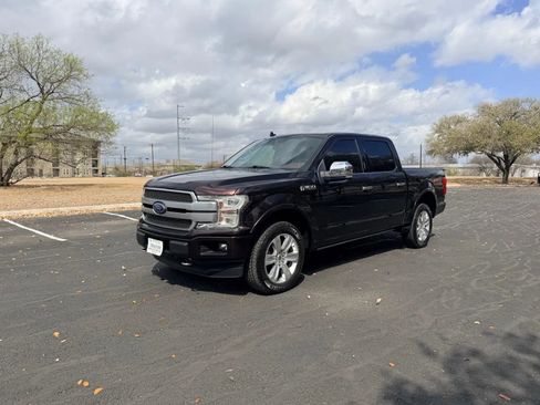 Used 2019 Ford F150 Platinum w/ Equipment Group 701A Luxury image 3
