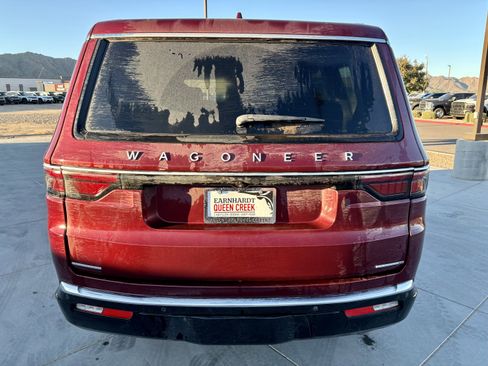 Used 2022 Jeep Wagoneer Series II w/ Premium Group I image 4