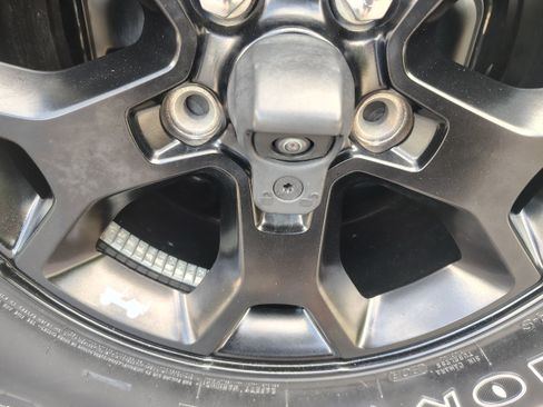 Used 2021 Jeep Wrangler Unlimited Sport AWD/4WD image 10