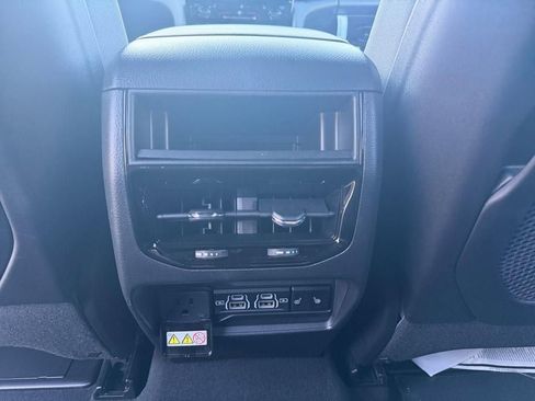 New 2025 Jeep Grand Cherokee Limited w/ MOPAR Finishing Package image 23