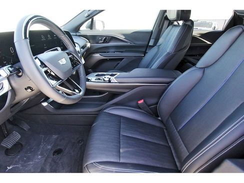 New 2026 Cadillac Lyriq Sport image 6