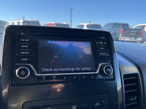 Used 2015 Nissan Titan S image 36