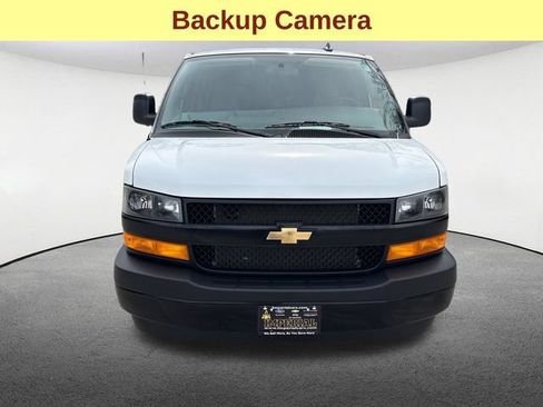 Used 2024 Chevrolet Express 3500 Extended w/ Driver Convenience Package RWD image 4