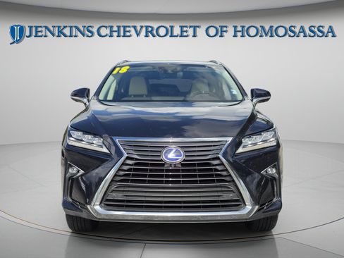 Used 2018 Lexus RX 450hL Luxury w/ Accessory Package AWD/4WD image 12