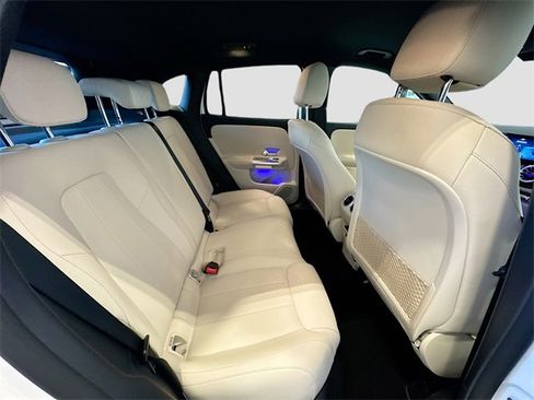 Certified 2025 Mercedes-Benz GLA 250 4MATIC image 27