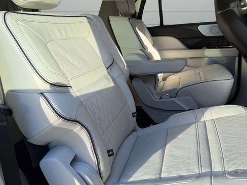 Used 2024 Lincoln Navigator L Black Label image 33