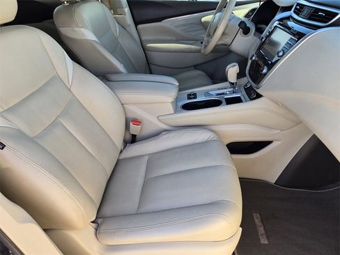 Used 2018 Nissan Murano Platinum image 12