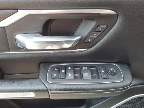 Used 2023 RAM 1500 Laramie image 9