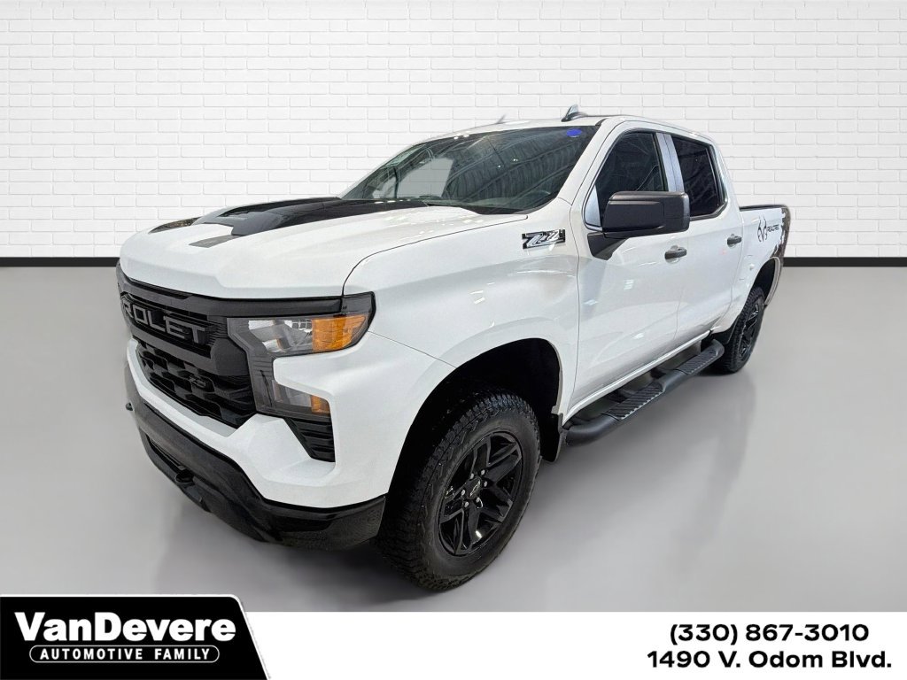 Used 2023 Chevrolet Silverado 1500 Custom Trail Boss w/ Realtree Special Edition AWD/4WD image 1
