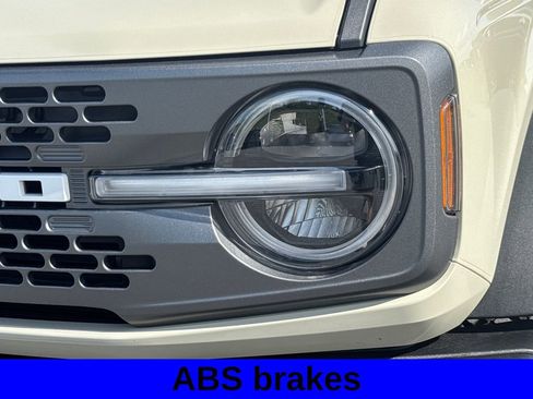 Used 2025 Ford Bronco Badlands AWD/4WD image 17