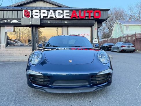 Used 2013 Porsche 911 Carrera 4S image 2