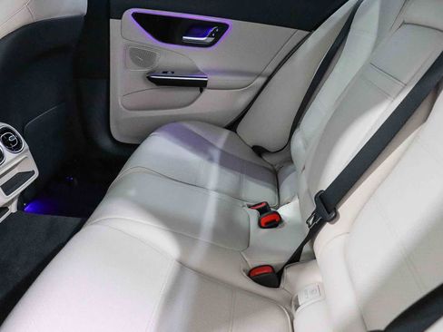 Used 2024 Mercedes-Benz C 300 Sedan image 21