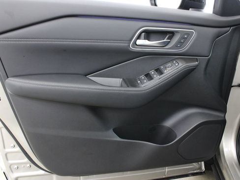 New 2026 Nissan Rogue Platinum w/ Platinum Premium Package image 17