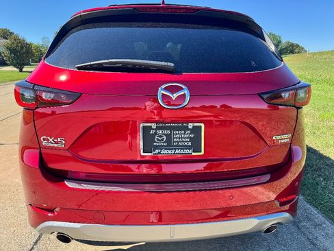 Certified 2025 MAZDA CX-5 Signature image 10