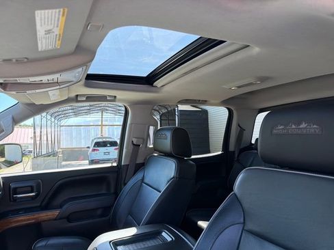 Used 2017 Chevrolet Silverado 1500 High Country AWD/4WD image 22