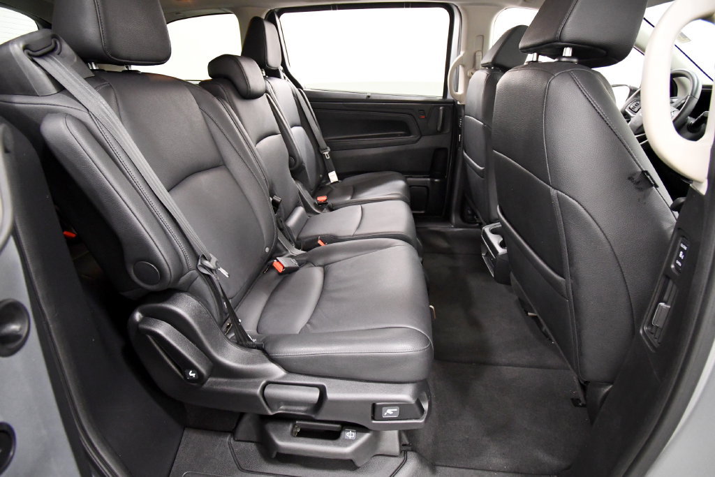 Certified 2025 Honda Odyssey Sport image 18