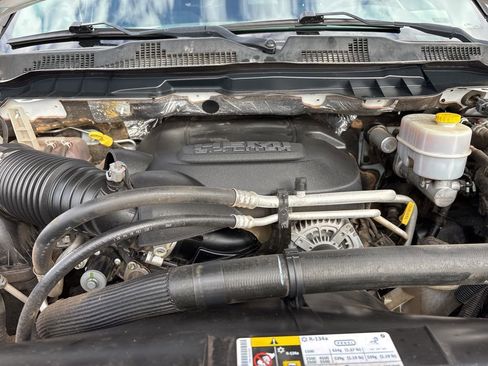 Used 2018 RAM 2500 Tradesman w/ Chrome Appearance Group AWD/4WD image 47