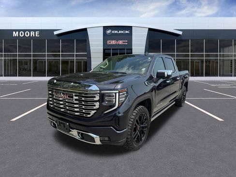 Used 2023 GMC Sierra 1500 Denali w/ Technology Package AWD/4WD image 7