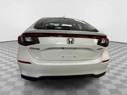 Used 2024 Honda Civic Sport image 3