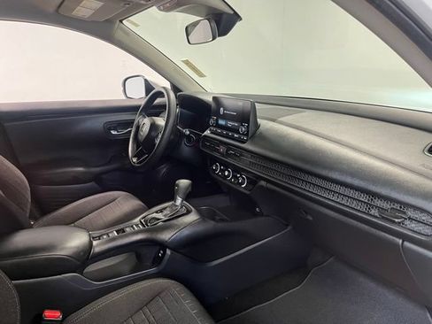 Used 2025 Honda HR-V LX image 11