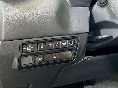 Used 2024 Toyota Tundra Limited w/ Power Package AWD/4WD image 8