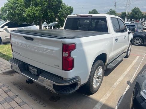 Used 2019 Chevrolet Silverado 1500 LTZ AWD/4WD image 3