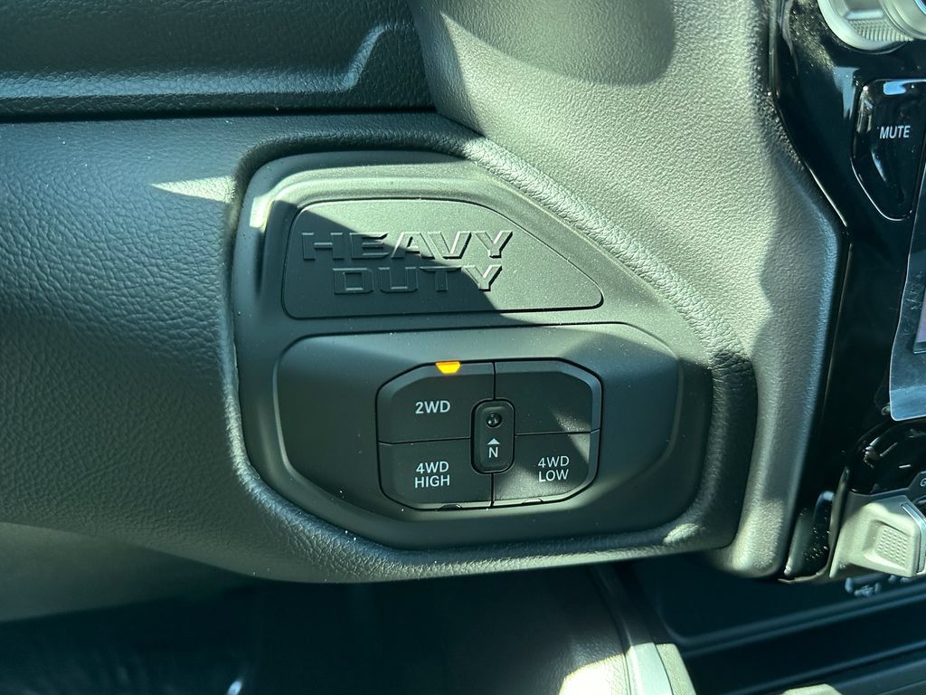 New 2026 RAM 2500 Big Horn AWD/4WD image 26