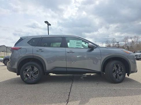 New 2026 Nissan Rogue SV w/ Cold Weather Package AWD/4WD image 16