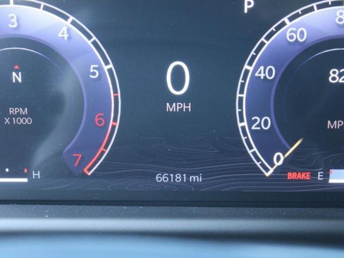 Used 2023 Jeep Wagoneer L Series II image 19