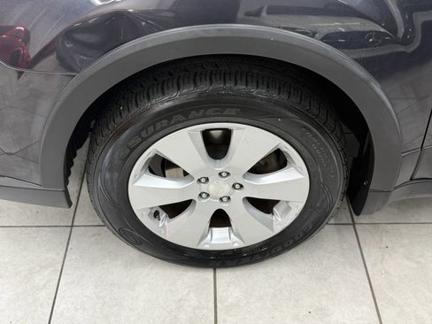 Used 2012 Subaru Outback 2.5i Premium AWD/4WD image 34