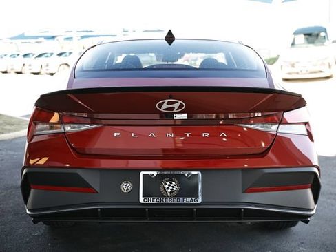 Certified 2025 Hyundai Elantra Sport FWD image 8